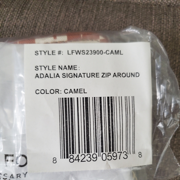 LONDON FOG ADALIA SIGNATURE ZIP AROUND WALLET - Picture 9 of 11